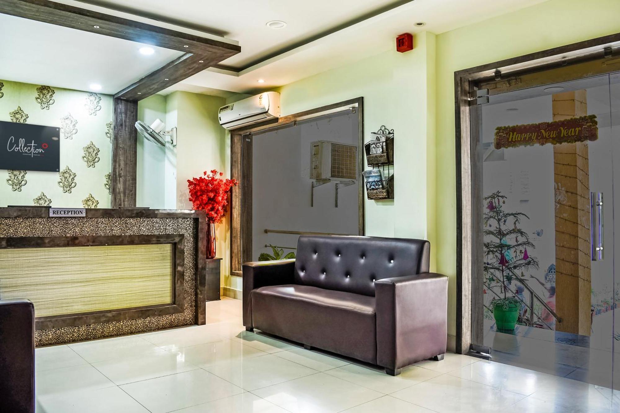 Hotel Capital O Jai Adisson à Cuttack Extérieur photo